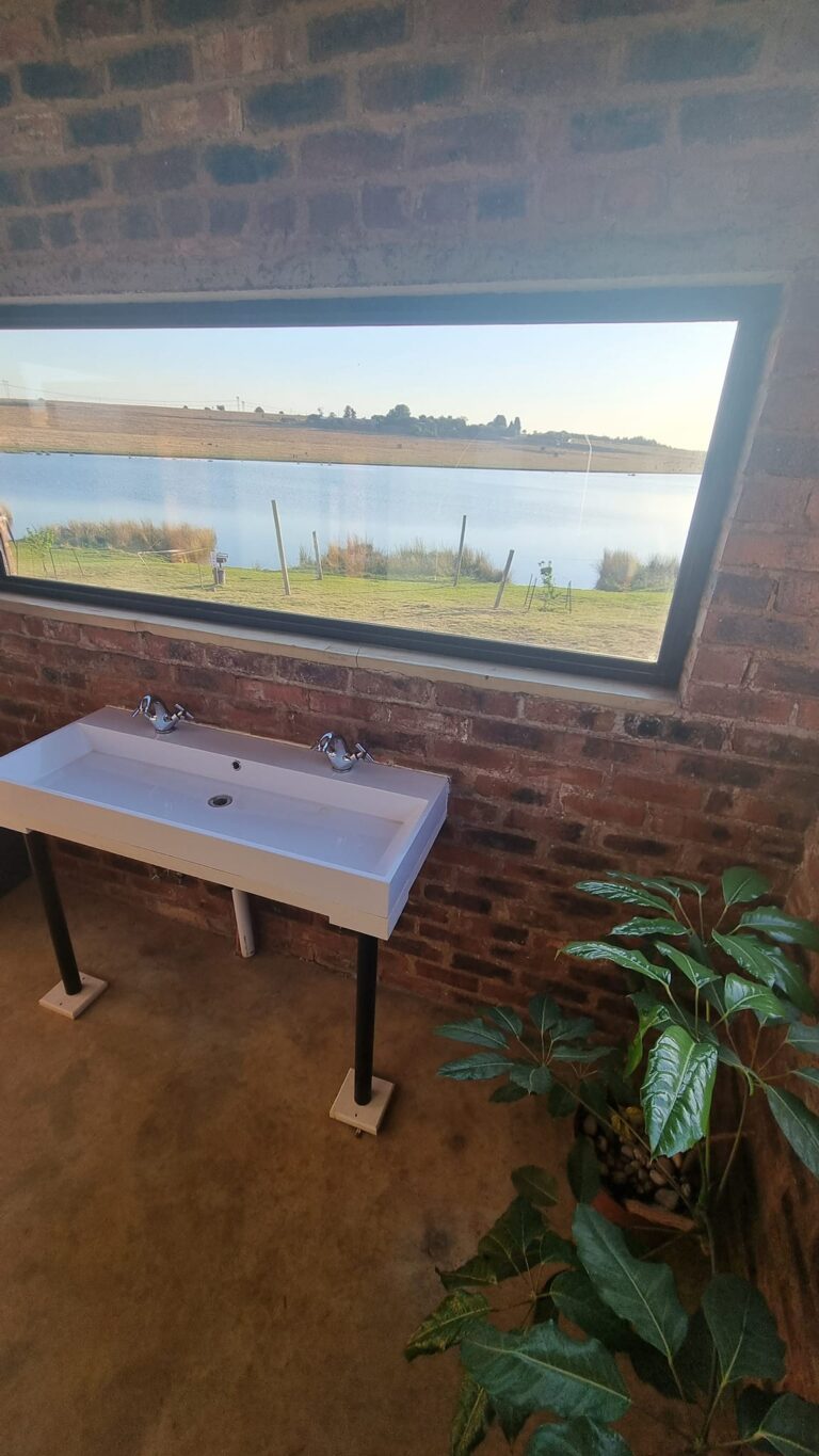 alwyn-fishing- bathroom